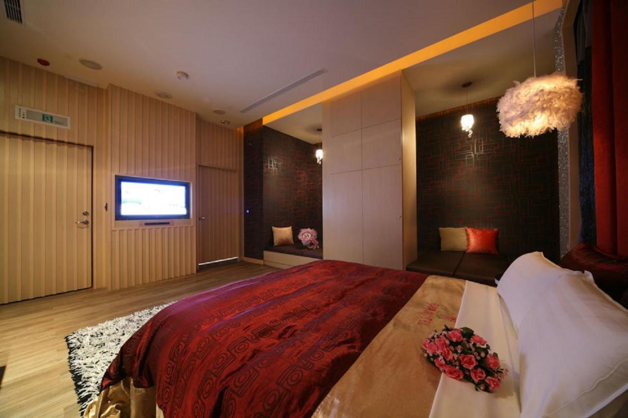 Hua Mu Lan Hotel Shalu ภายนอก รูปภาพ