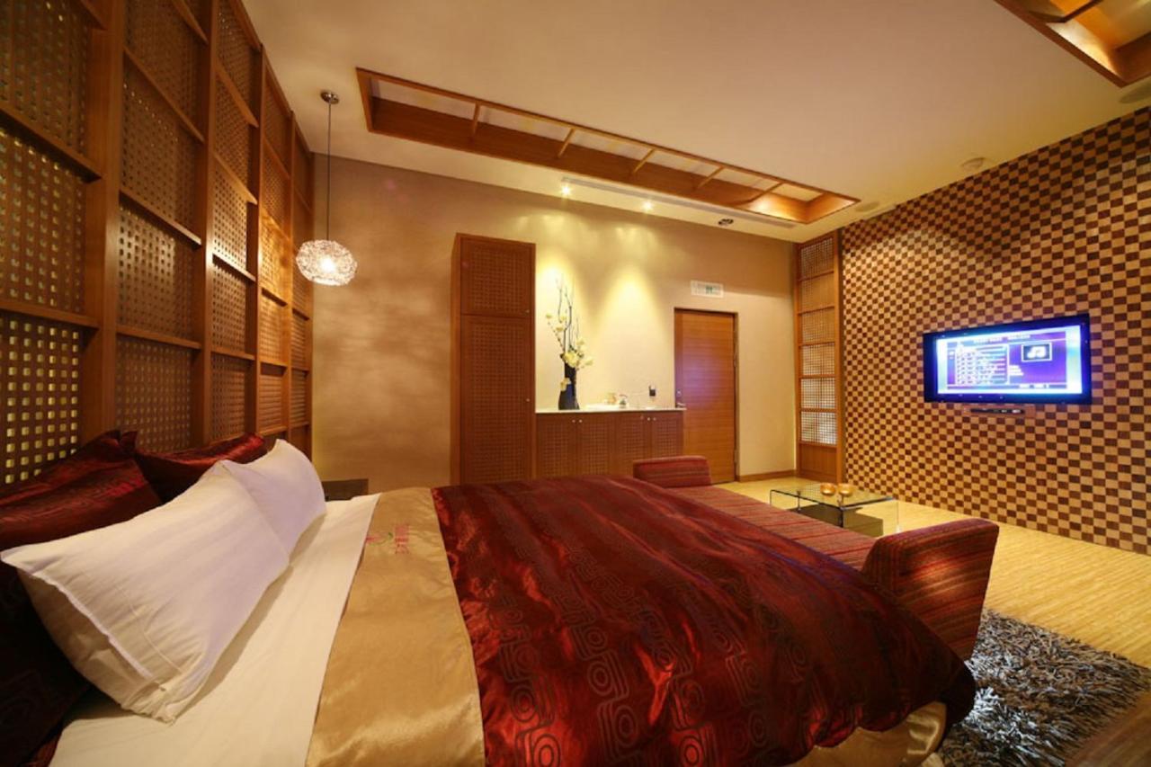 Hua Mu Lan Hotel Shalu ภายนอก รูปภาพ