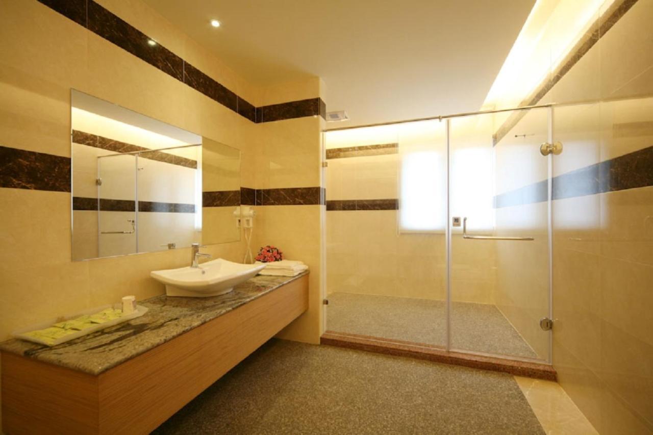Hua Mu Lan Hotel Shalu ภายนอก รูปภาพ